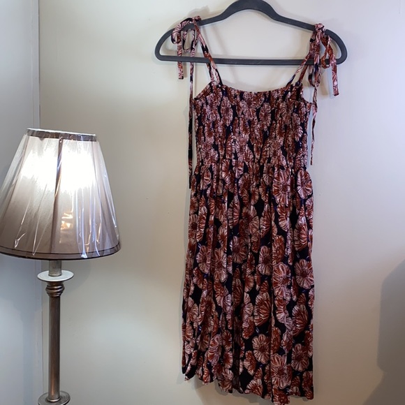 🎉Host Pick🎉Woman’s Forever21 Dress Rust, Black and White 0X - Picture 3 of 5